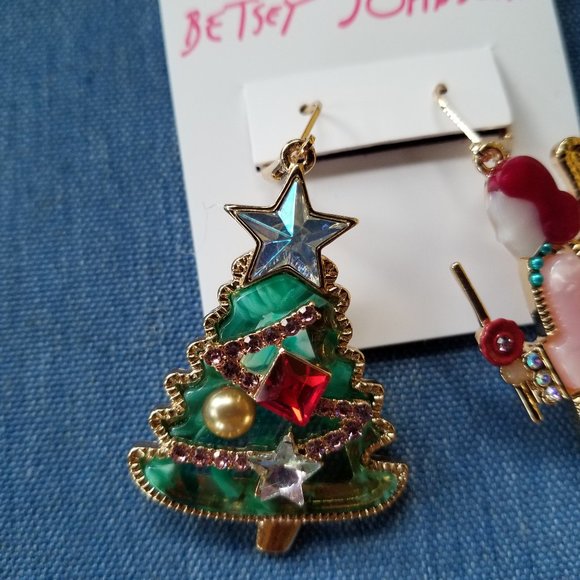 Betsey Johnson Christmas Holiday Mismatched Earrings - NWT - Picture 3 of 5